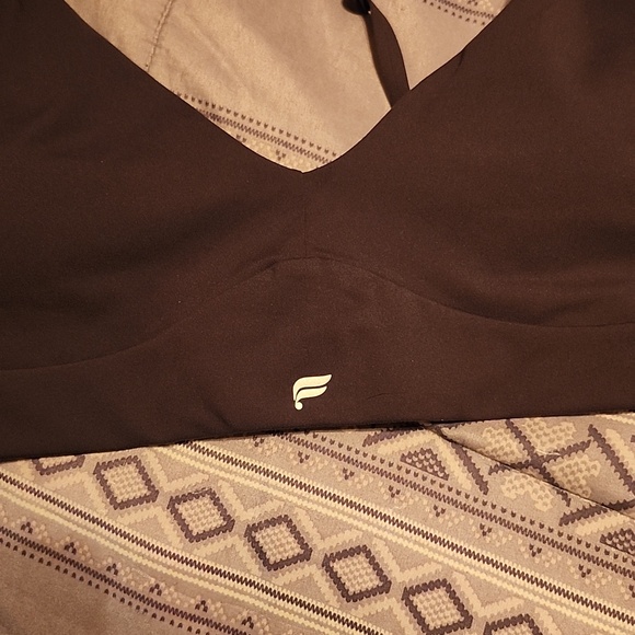 Fabletics Black Seamless Sports Bralette with Small Logo - Picture 2 of 4